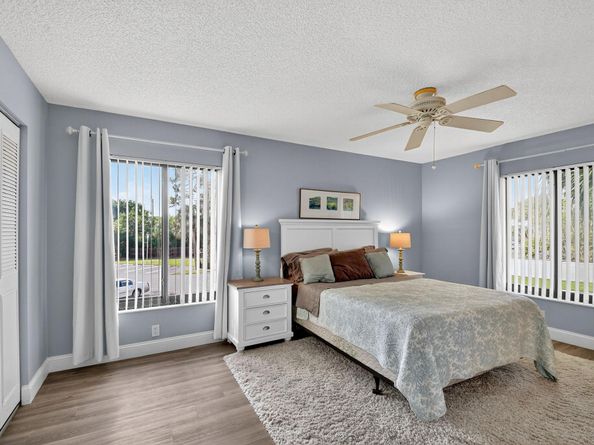 813 Sky Pine Way D2, Greenacres FL 33415