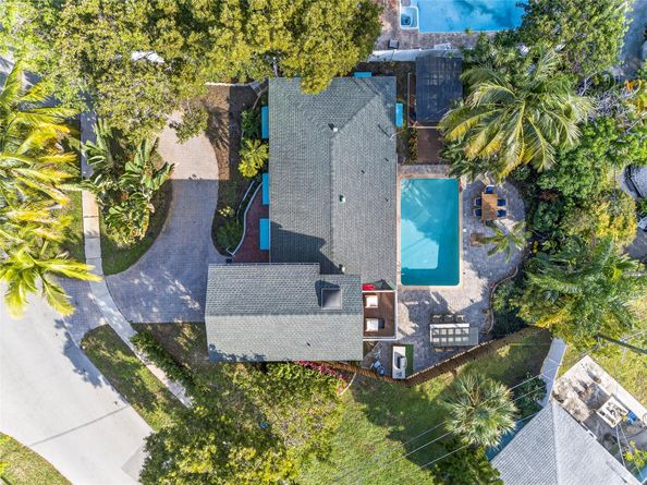 40 SW 9th Ct, Pompano Beach FL 33060