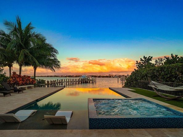 200 N Lake Drive, Lantana FL 33462