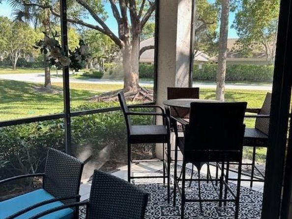 1143 Duncan Cir 104, Palm Beach Gardens FL 33418