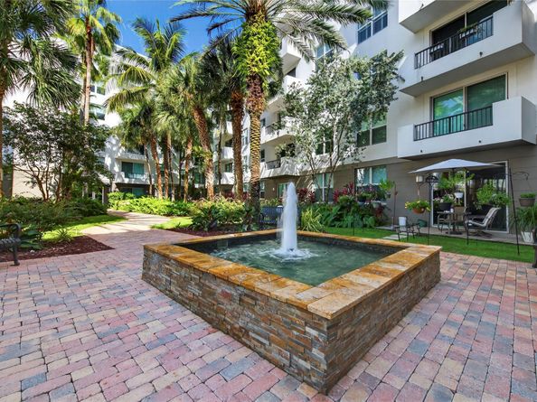 2421 NE 65th St 209, Fort Lauderdale FL 33308