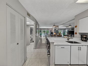 2222 N Cypress Bend Dr