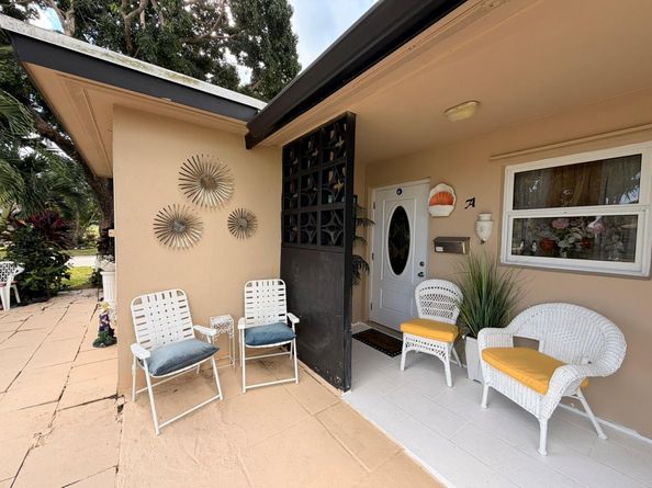 855 North Dr A, Delray Beach FL 33445