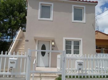 243 SW 10th Avenue