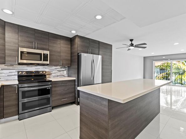 809 W Oakland Park Boulevard K12, Oakland Park FL 33311