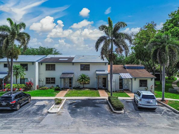 4003 W Woodscape Drive 2k, Miramar FL 33023