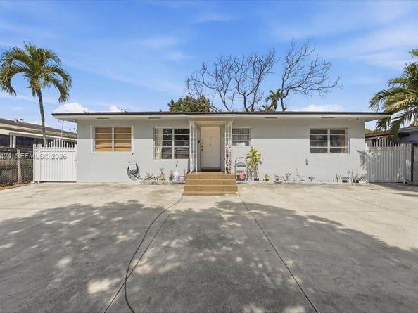 511 E 27th Street, Hialeah FL 33013