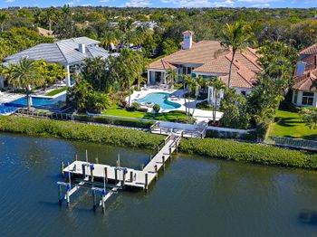 466 Mariner Drive