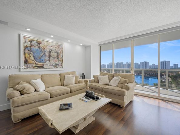 3598 Yacht Club Drive 1204, Aventura FL 33180