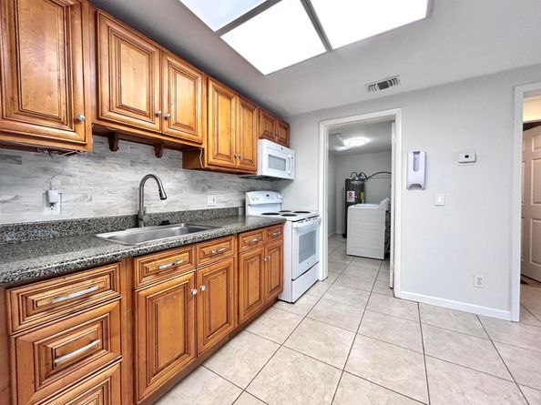 7168 Southgate Boulevard 7168, Tamarac FL 33321