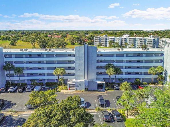 6661 NW 2nd Avenue 304, Boca Raton FL 33487