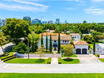 5860 Pine Tree Drive
