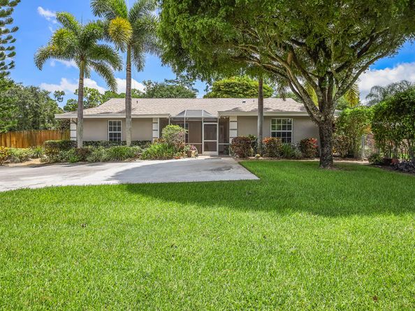 8970 Yearling Drive, Lake Worth FL 33467