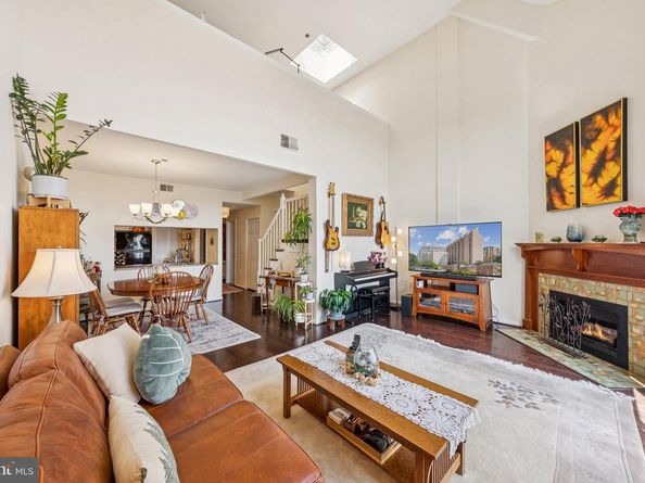 1301 N Courthouse Road N 1810, Arlington VA 22201