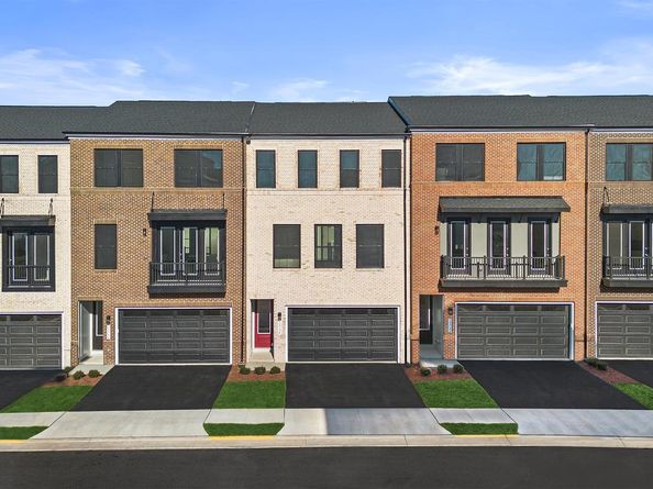 1 Aviation Place TARYN 24F2, Herndon VA 20171