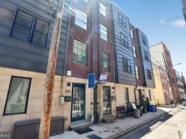 1305 S Hancock Street, Philadelphia PA 19147