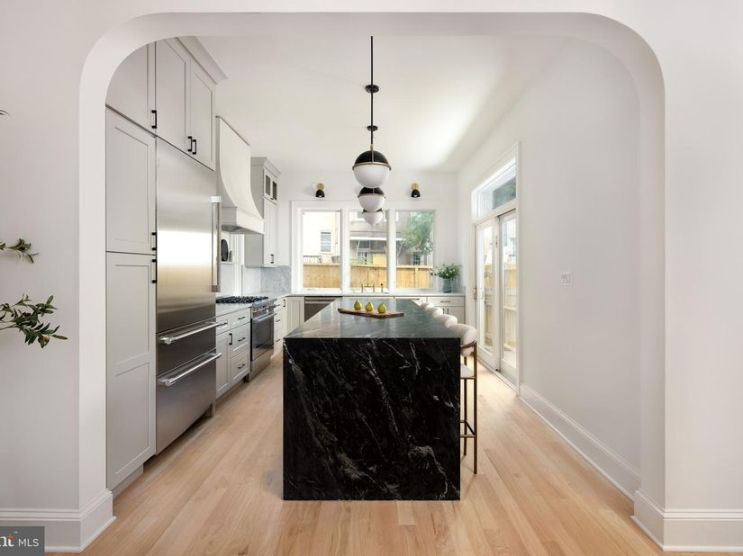 1241 4TH Street NW, Washington DC 20001