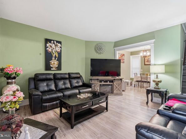 7056 Saybrook Avenue, Philadelphia PA 19142