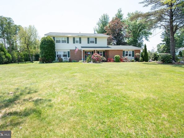 911 Thornton Road, Horsham PA 19044