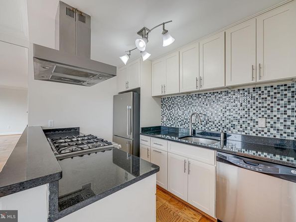 4390 Lorcom Lane 810, Arlington VA 22207