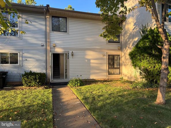 349 Reneau Way, Herndon VA 20170