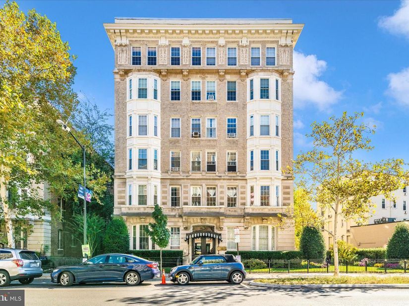 1852 Columbia Road NW 101, Washington DC 20009