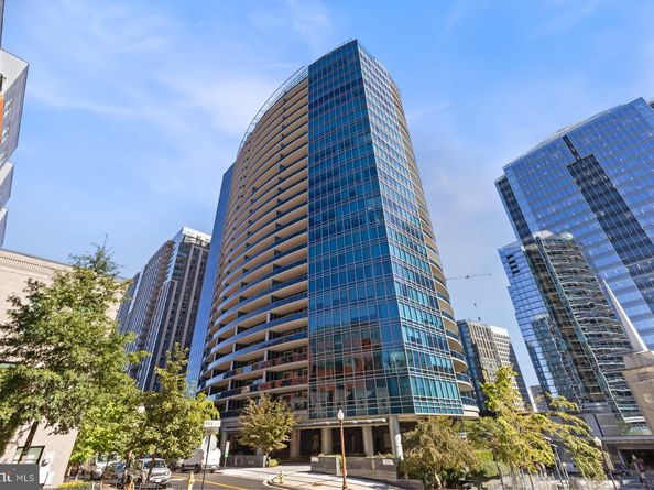 1881 N Nash Street 408, Arlington VA 22209