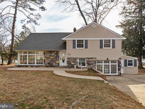 1221 Huntingdon Pike, Huntingdon Valley PA 19006