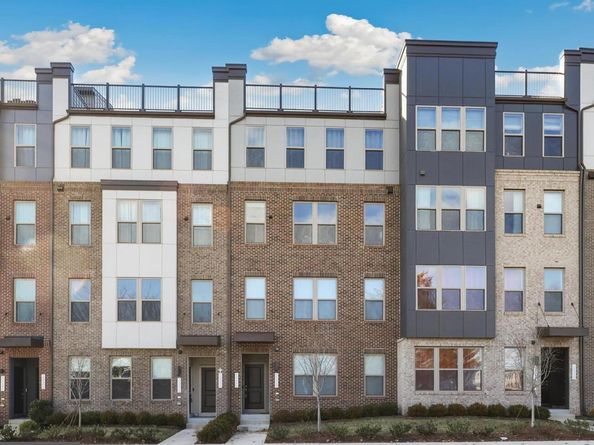 13508 Innovation Station Loop 3B, Herndon VA 20171