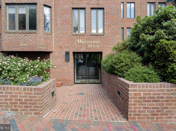 1045 31st Street NW 303, Washington DC 20007