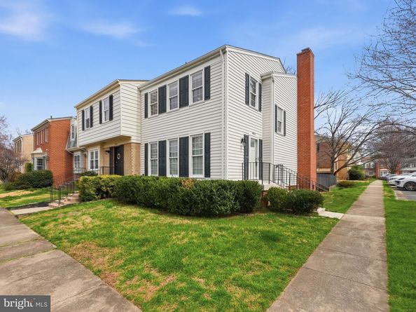 9932 Longford Court, Vienna VA 22181