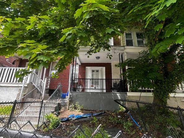 255 E Penn Street, Philadelphia PA 19144