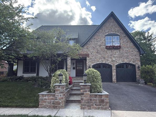 2808 John Marshall Drive, Arlington VA 22207