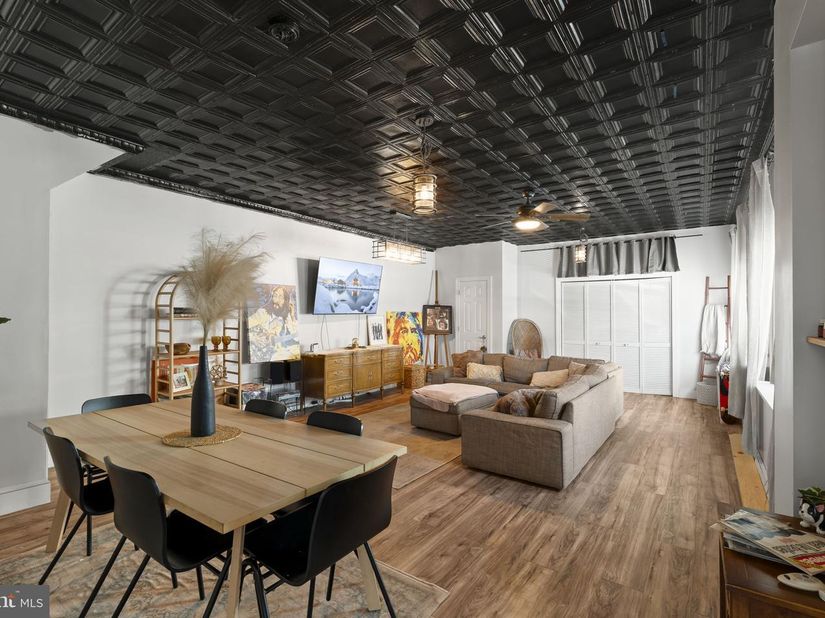 155 Jamestown Street, Philadelphia PA 19127