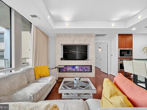 6820 Wisconsin Avenue 4006, Bethesda MD 20815
