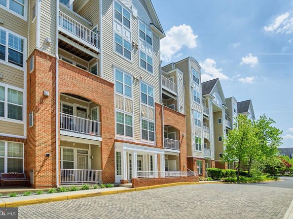 2701 Bellforest Court 303, Vienna VA 22180