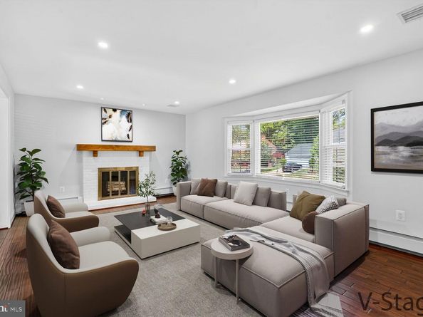 4320 Loyola Avenue, Alexandria VA 22304