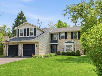 862 Village Circle