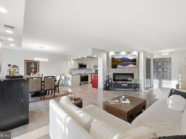 8340 Greensboro Drive 1007, Mclean VA 22102