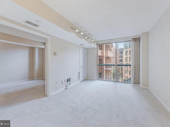 4808 Moorland Lane 314, Bethesda MD 20814