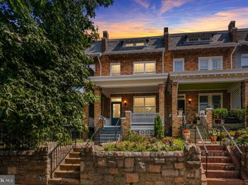 1242 Oates Street NE