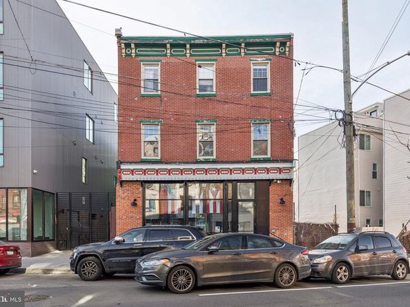 2557 Amber Street, Philadelphia PA 19125