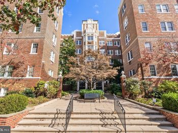 3901 Connecticut Avenue NW