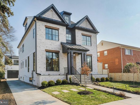 907 N Highland Street, Arlington VA 22201