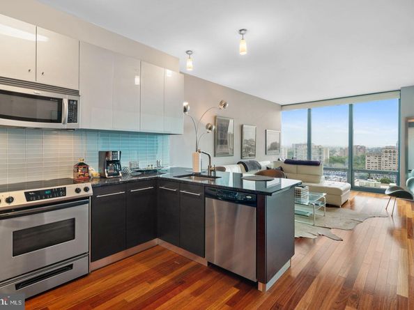 2101 Market Street 3408, Philadelphia PA 19103