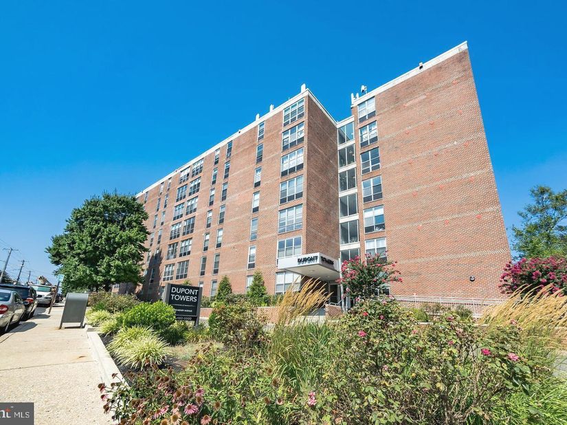 6100 Henry Avenue 2D, Philadelphia PA 19128