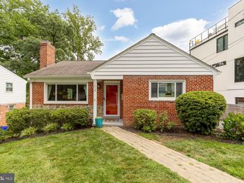 5204 Danbury Road