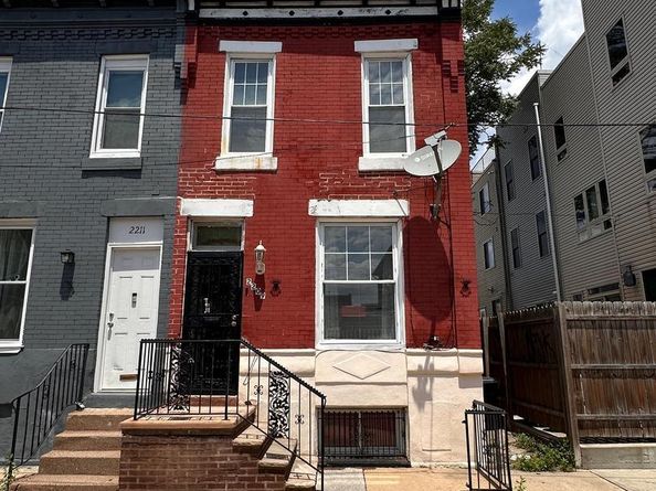 2209 Pierce Street, Philadelphia PA 19145