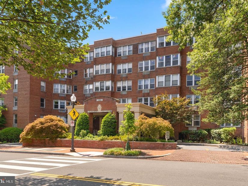 2500 Q Street NW 449, Washington DC 20007