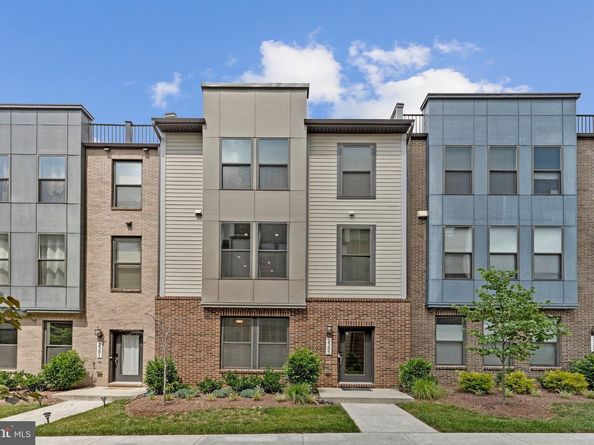 2383 Liberty Loop, Herndon VA 20171